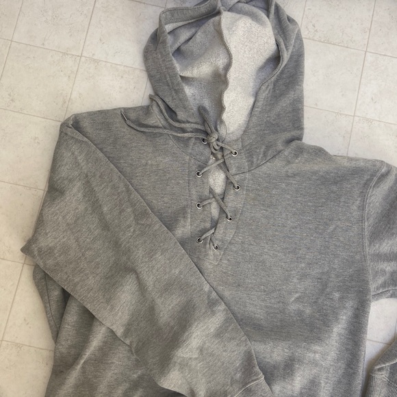 La Hearts Tops - Cropped Lace up Hoodie